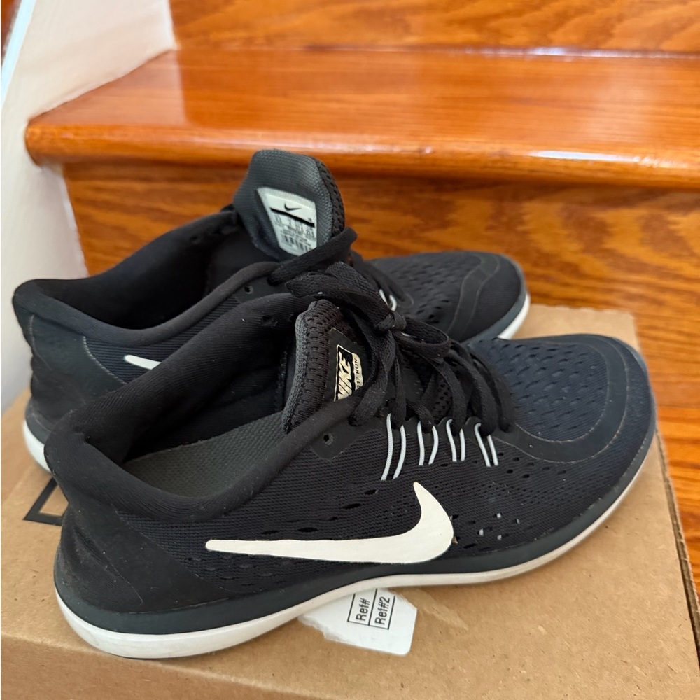 Nike Black and White Running Shoes
